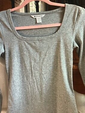 Athleta Heather Gray Ribbed Scoop Long Sleeve Top